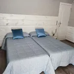Pensión De La Plata 3*