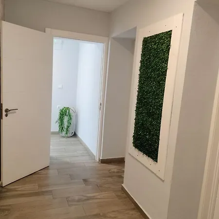 Πανσιόν De La Plata 3*